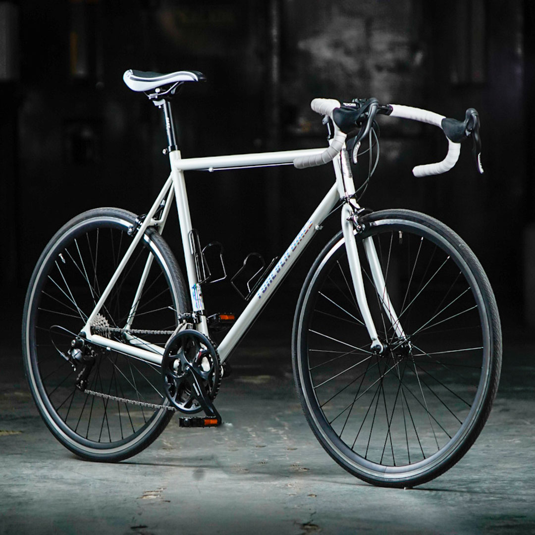 Bicicleta deportiva unica Forever Bikes taller Villa Crespo